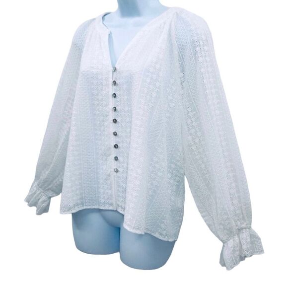 Supply & Demand White Eyelet Fairycore Top Sz M - Picture 3 of 14